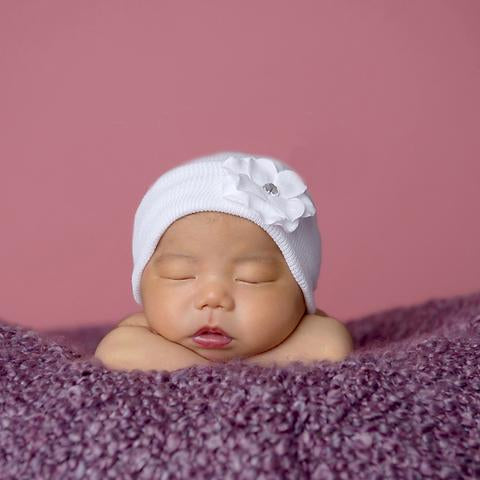 ilybean White Hat with Hydrangea Flower - Purple, Pink or White Flower Choice