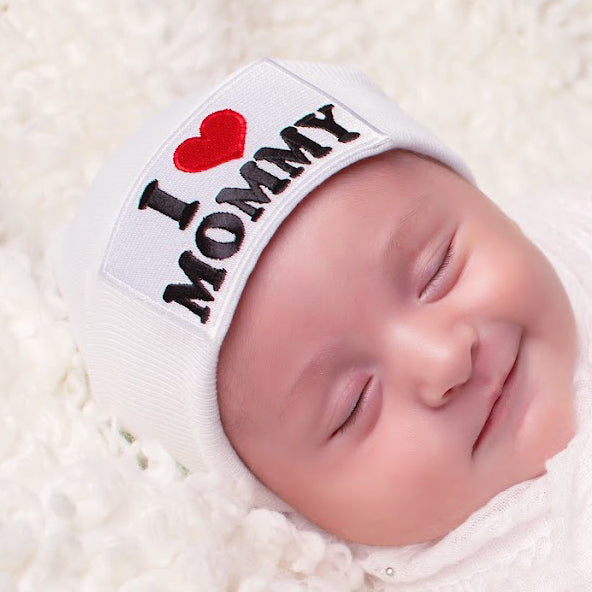 I HEART Daddy (or Mommy) newborn and baby hat for boys and girls - gender neutral baby hat
