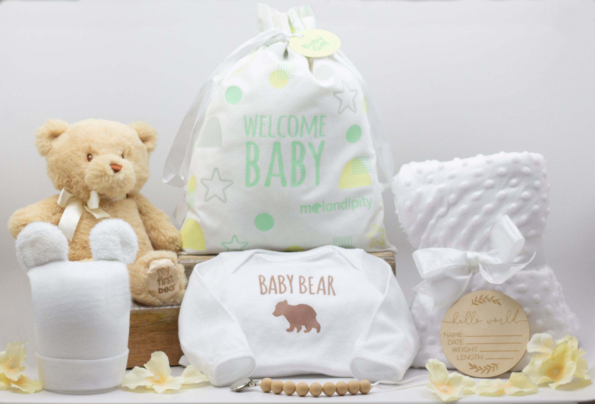 Newborn Unisex Baby Bear Gift Set - 6 Piece Gift Set - Baby Shower Gif -  ilybean nursery beanies