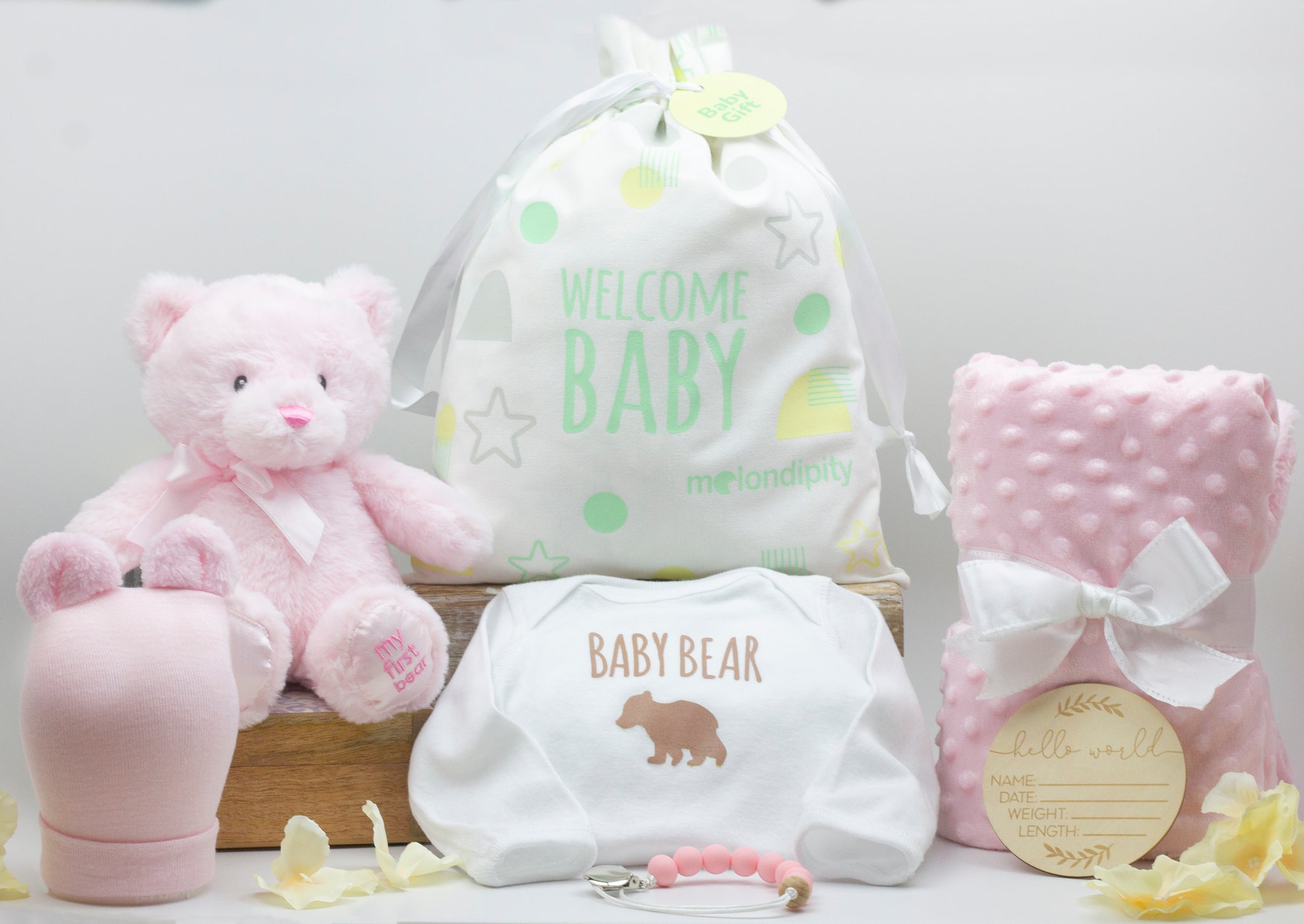 Newborn Unisex Baby Bear Gift Set - 6 Piece Gift Set - Baby Shower Gift