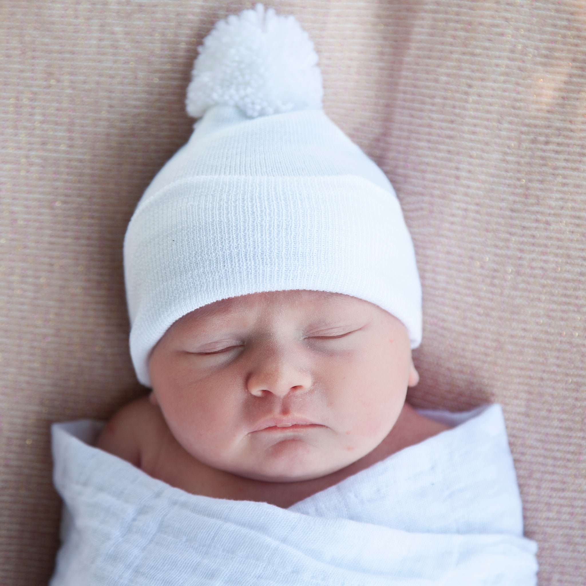 ilybean Solid White Newborn Hospital Hat with white Pom Pom - Gender Neutral